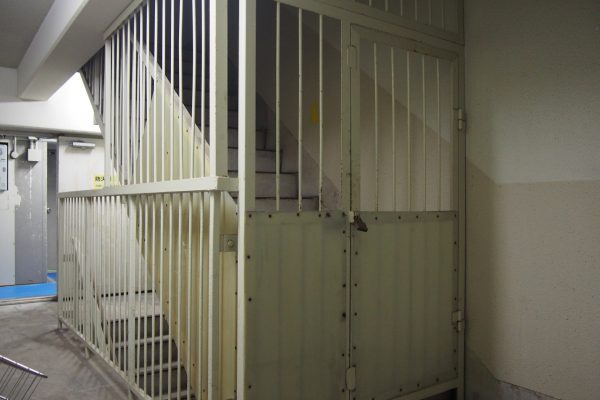 マンションの屋上への侵入防止、できていますか!? マンションの屋上への侵入防止、できていますか!?