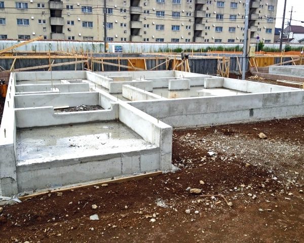 新築一戸建て工事中のチェックポイント ① 基礎工事(準備編) 新築一戸建て工事中のチェックポイント ① 基礎工事(準備編)