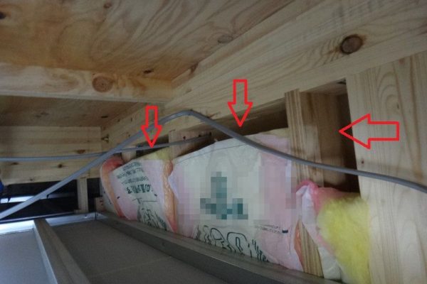 断熱材の施工チェック、ポイントは「一筆書き」できるかどうか 断熱材の施工チェック、ポイントは「一筆書き」できるかどうか