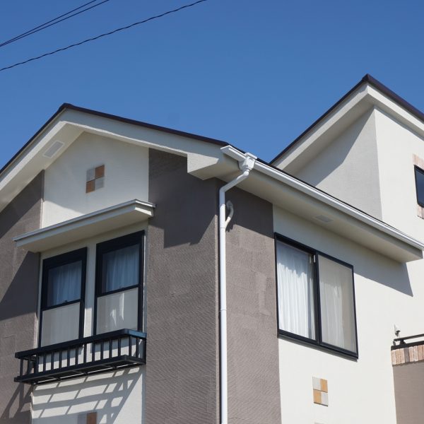 結露するには理由がある?断熱リフォームで安心・快適な生活を 結露するには理由がある?断熱リフォームで安心・快適な生活を