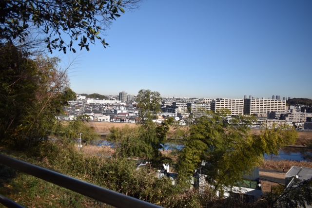 人気の横浜市で暮らしたい!地形や災害リスクを考慮した住まい選びの注意点