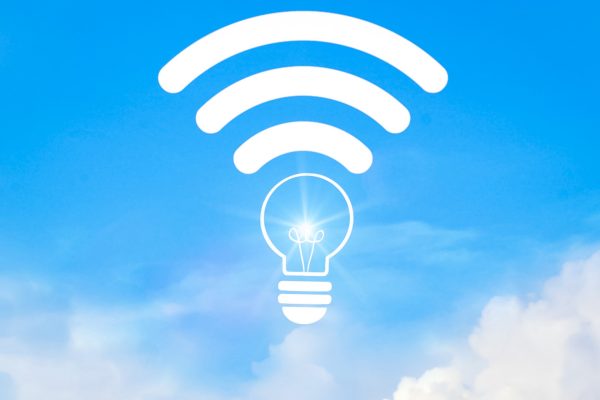 Wi-Fiが2階まで届かない!?建ててから後悔しないための新築戸建ての注意ポイント Wi-Fiが2階まで届かない!?建ててから後悔しないための新築戸建ての注意ポイント