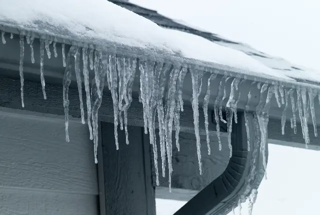 冬の新築内覧会におすすめな持ち物を紹介!雪予報時の対策も解説 冬の新築内覧会におすすめな持ち物を紹介!雪予報時の対策も解説