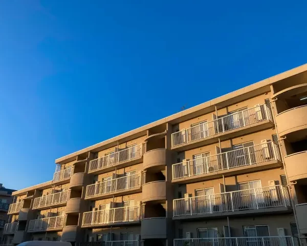 【徹底分析】築50年のマンションはいつまで住めるのか？将来的に売れるかどうかについて統計などをもとに解説