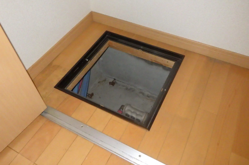床下や天井の点検口がない