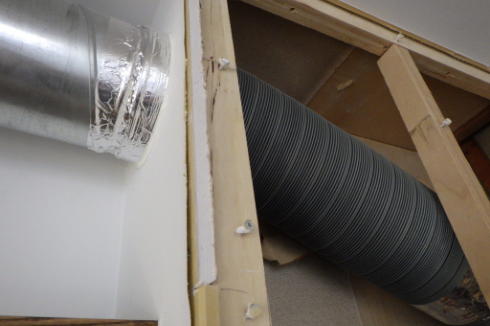 ダクトの仕様間違い