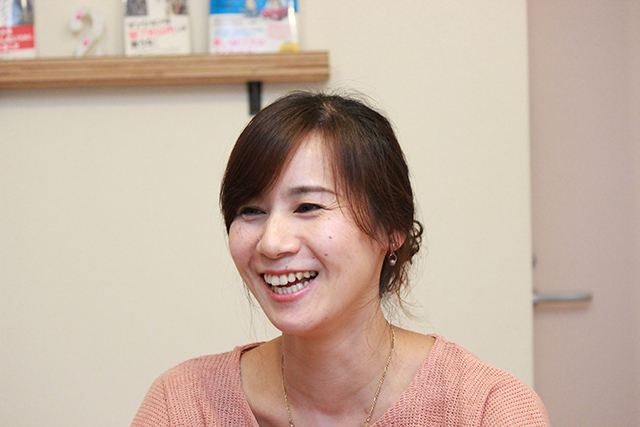 本部スタッフ 辻 優子
