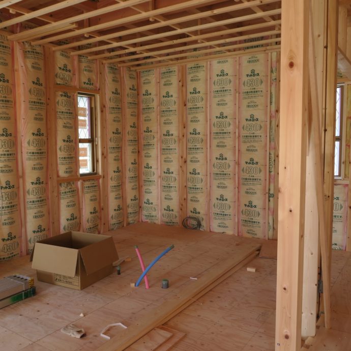 住宅の断熱材にグラスウールを採用するときの注意点とは？