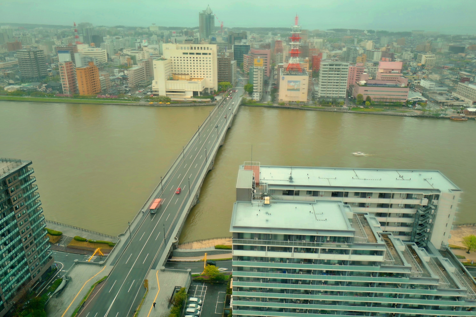 知らないでは済まされない！ 恐怖の水害事例【マンション編】