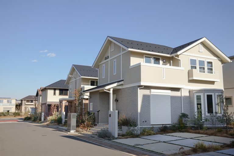 新築一戸建て住宅を購入する際の注意点！引渡しまでの手順とチェックポイントを解説
