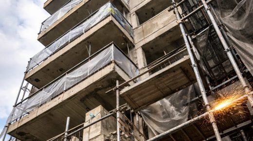 専門家が明かす、資産価値を奪う「不適切な工事業者」とインフレ下の3つの盲点「安物買い」の一棟マンション修繕が招く【不動産投資破綻】のワナ 専門家が明かす、資産価値を奪う「不適切な工事業者」とインフレ下の3つの盲点「安物買い」の一棟マンション修繕が招く【不動産投資破綻】のワナ